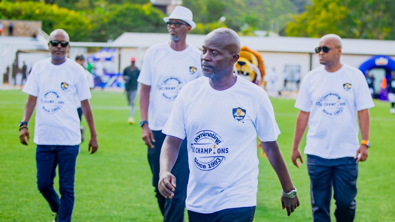 As the Legends arrived at the Stadium.