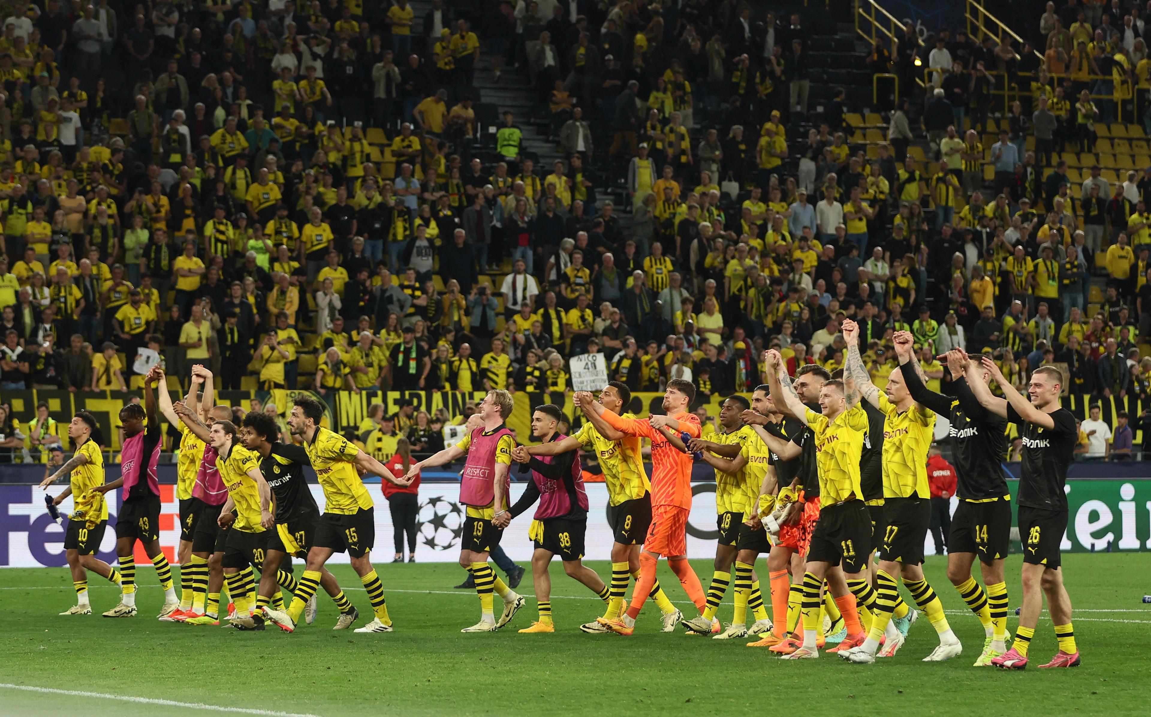 Borussia Dortmund yatsinze Paris Saint-Germain, biyihesha amahirwe yo kuzakina champions league umwaka utaha.